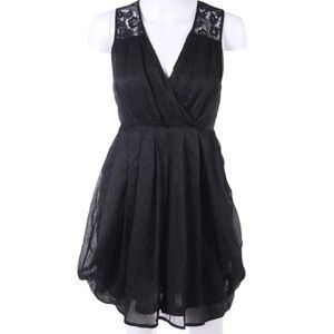 H&M Metallic Black Cocktail Dress w/lace wrap top woman’s size 10